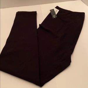 Vera Wang black leggings